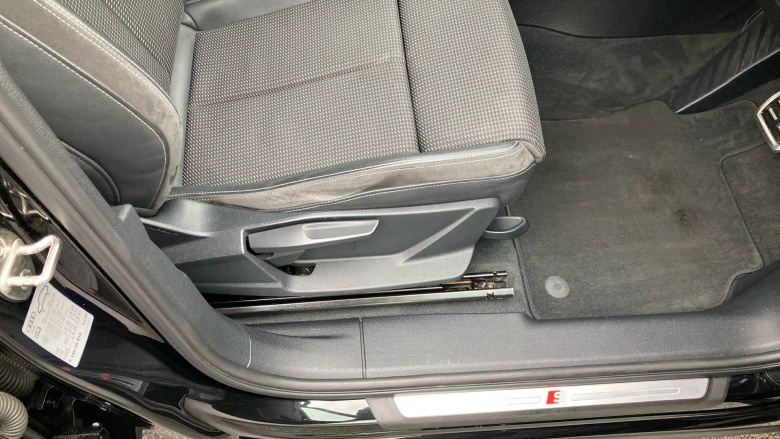 Audi Q3 35 TDI S Line 5dr S Tronic Diesel Estate